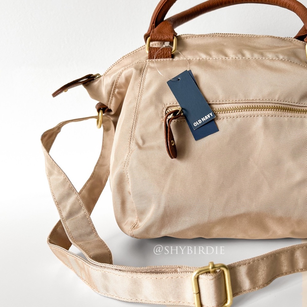 NWT Old Navy Carry-All Bag in Light Beige